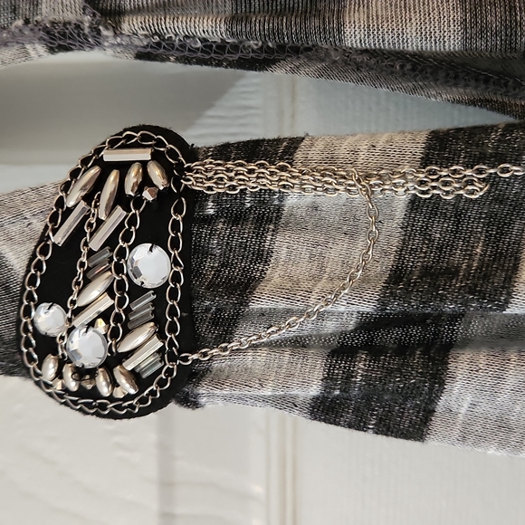 DAYTRIP VEST - Picture 3 of 4